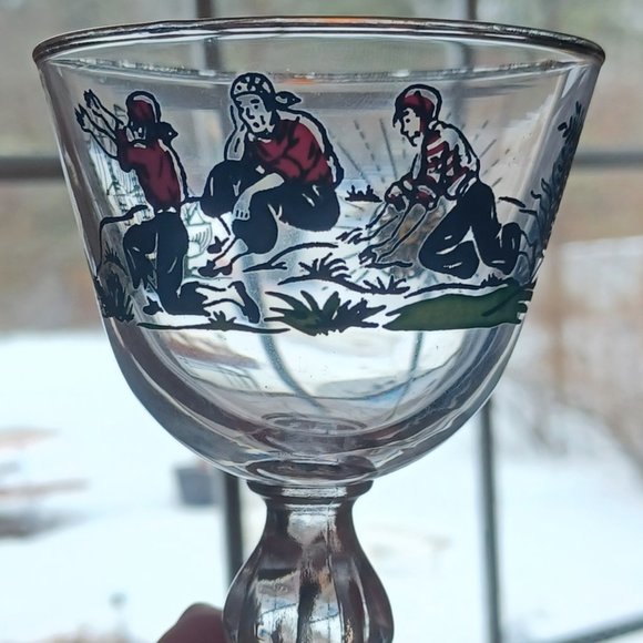 Midcentury Vintage Set of 6 Libbey Treasure Island Motif Pedestal Glasses - Picture 4 of 12